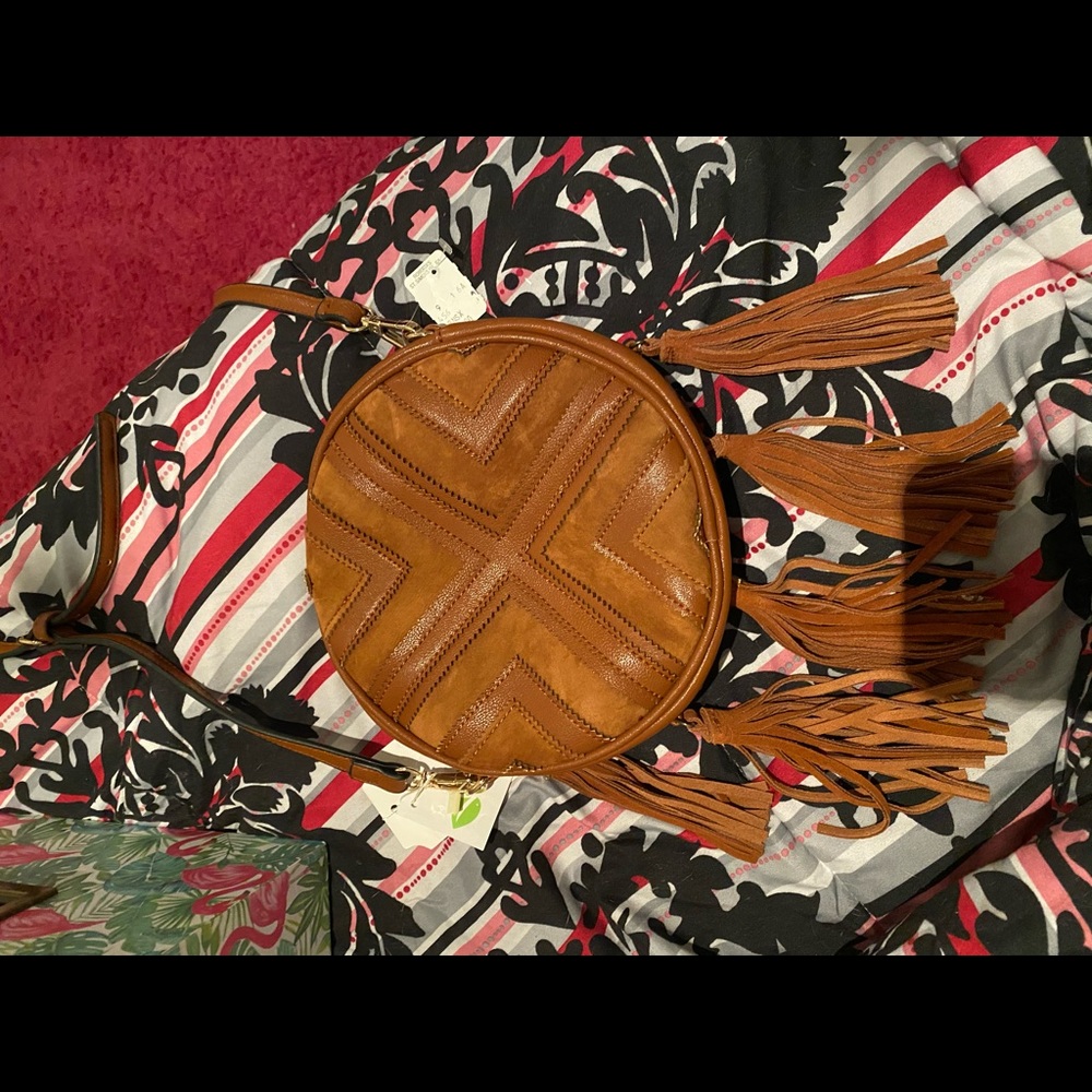 NWT VEGAN LEATHER SUEDE MATERIAL WESTERN FRINGE BOUTIQUE CROSSBODY